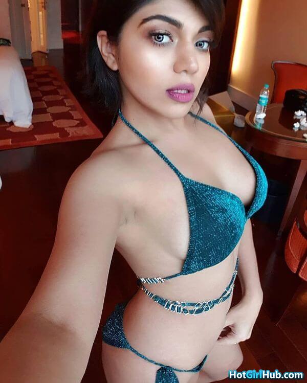 Beautiful Indian College Girls Showing Big Tits 2