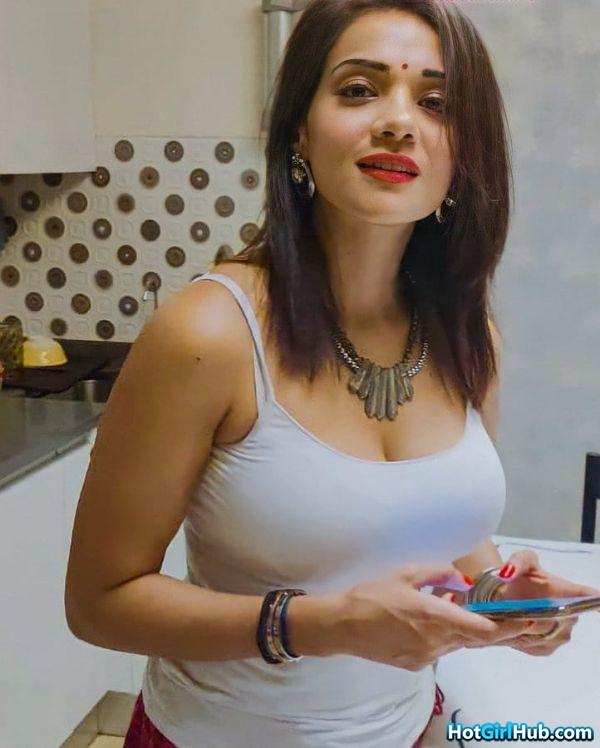 Beautiful Indian College Girls With Big Tits 10