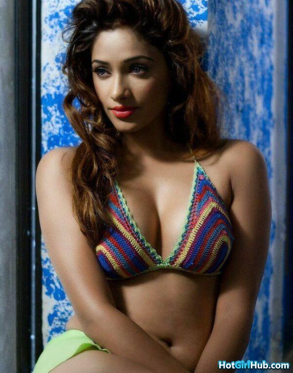 Hot Kesha Khambhati Sexy Telugu Actresses Pics 14