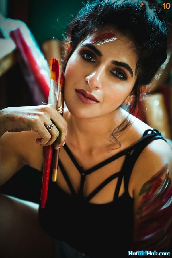 Sexy Iswarya Menon Hot Indian Film Actress Pics 10