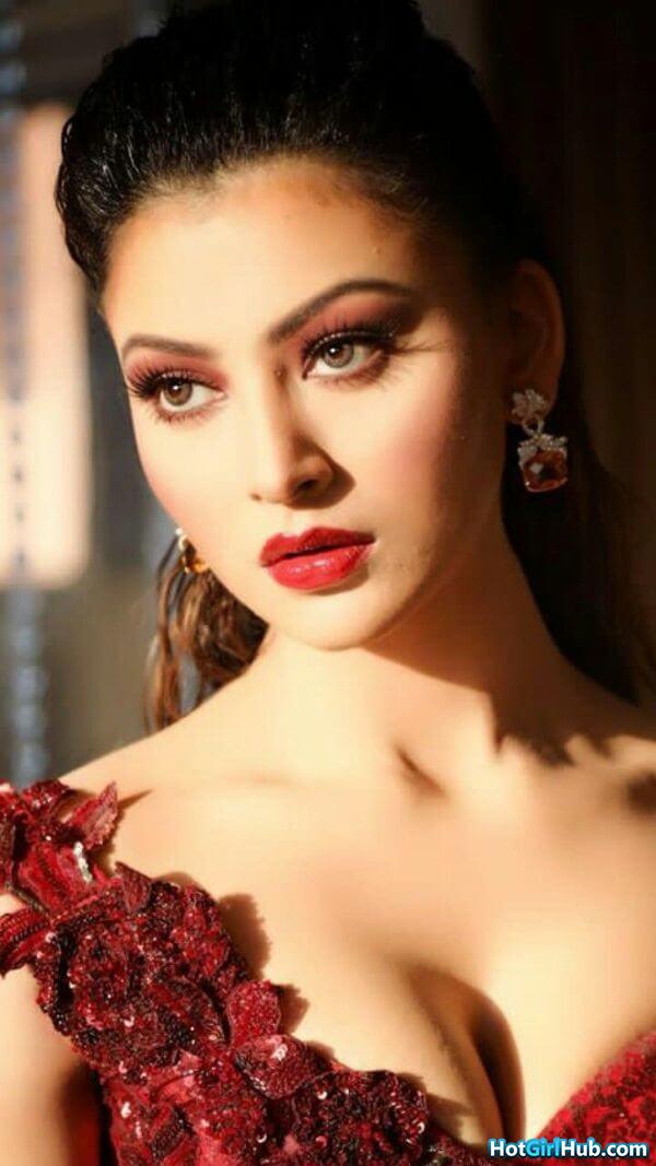 Sexy Urvashi Rautela Hot Indian Film Actress Pics 16