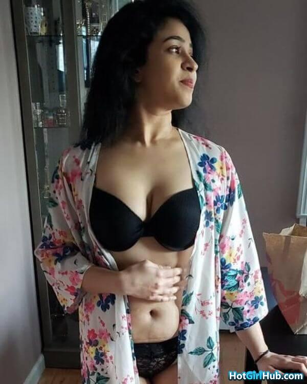 Beautiful Indian Desi Girls With Big Tits 4