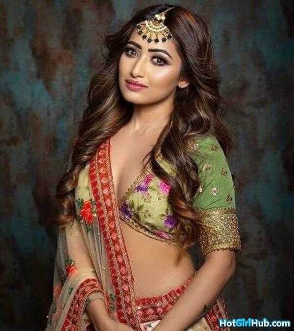 Beautiful Indian Girls With Big Boobs 11