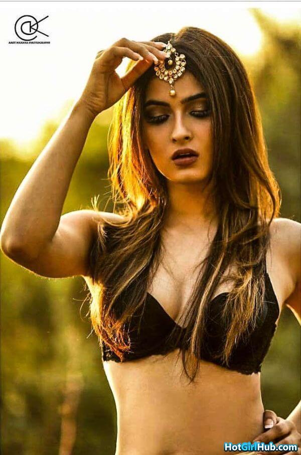 Karishma Sharma Hot Bollywood Actress Pics 3