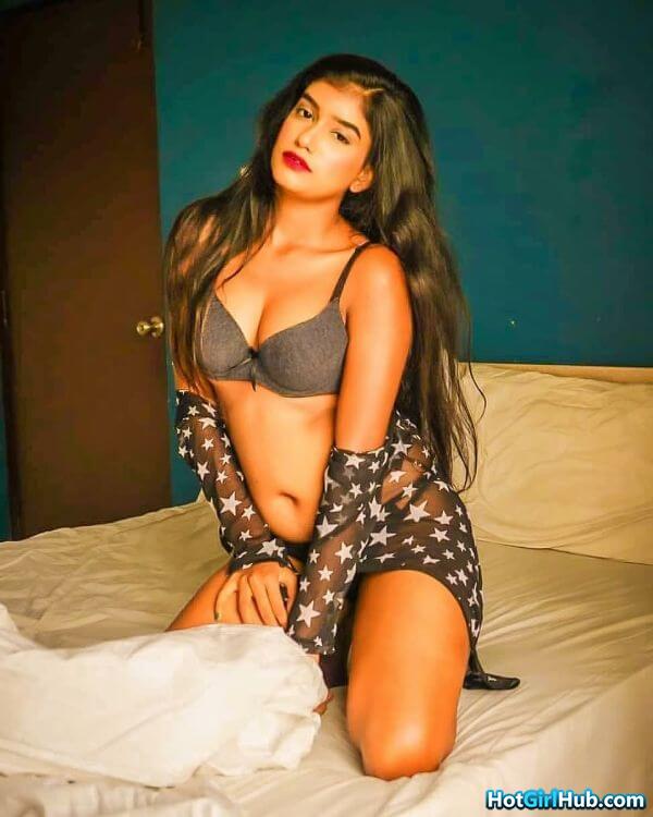 Sexy Busty Indian Girls With Hot Body 9