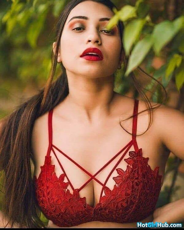 Sexy Desi India Girls With Big Tits 10