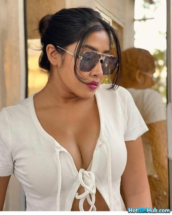 Sexy Desi India Girls With Big Tits 2