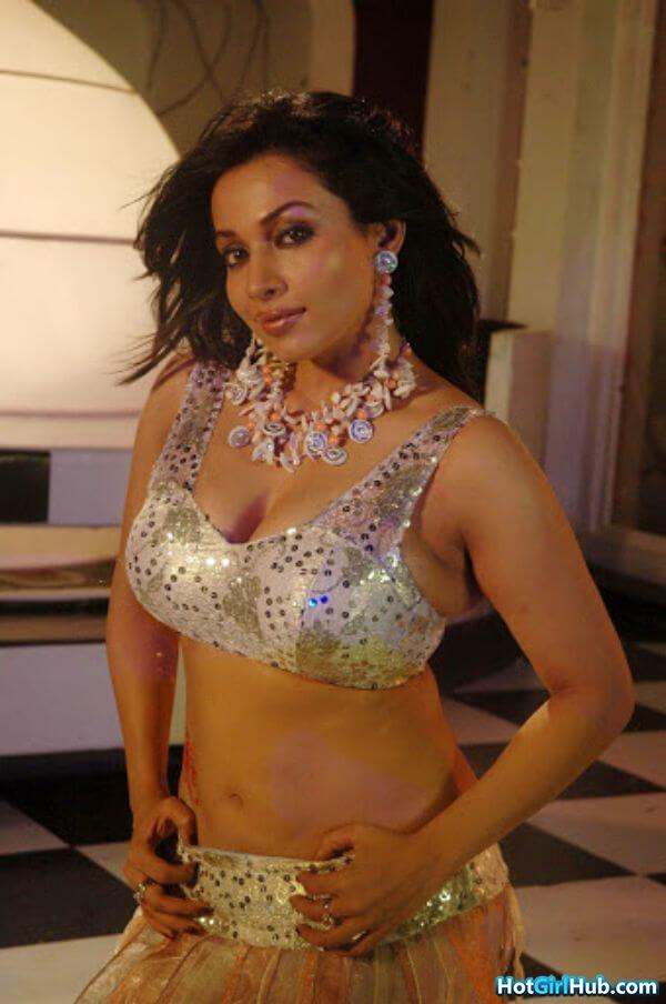 Sexy Flora Saini Hot Tollywood Actress Pics 6