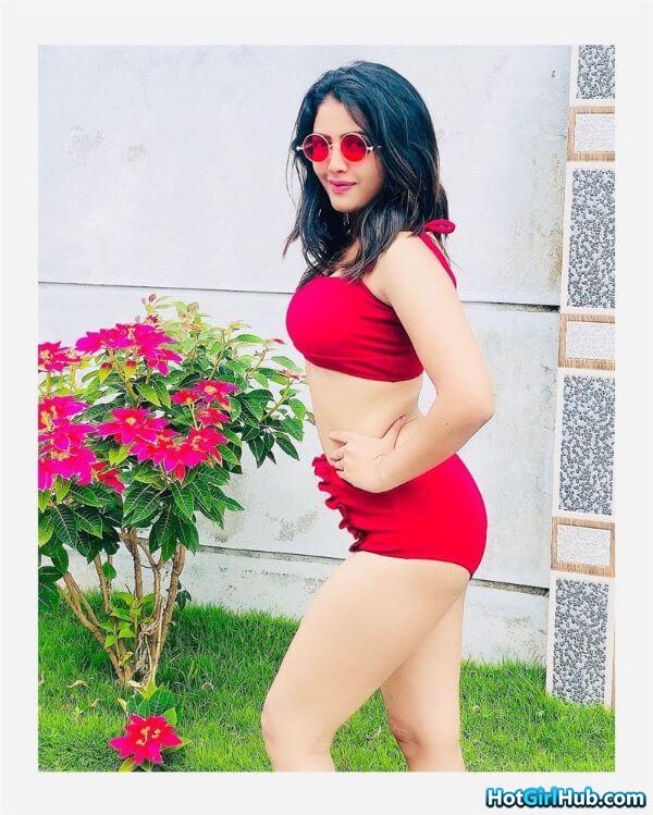 Sexy Sara Annai Hot Indian TV Actress Pics 15