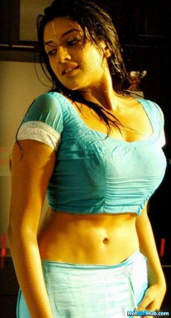 Sexy Vimala Raman Hot Telugu Actress Pics 3