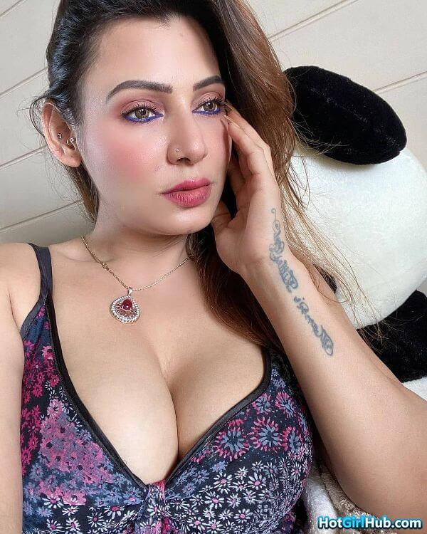Cute Indian College Girls With Big Boobs 9