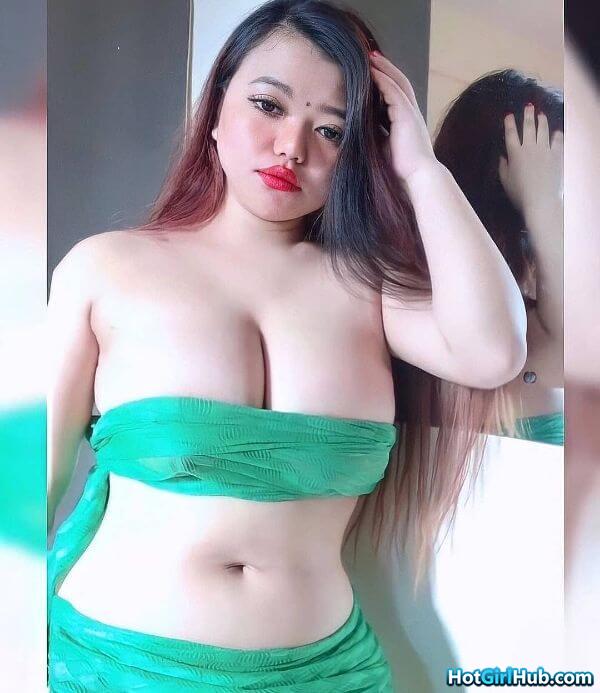 Cute Indian College Girls With Huge Boobs 14
