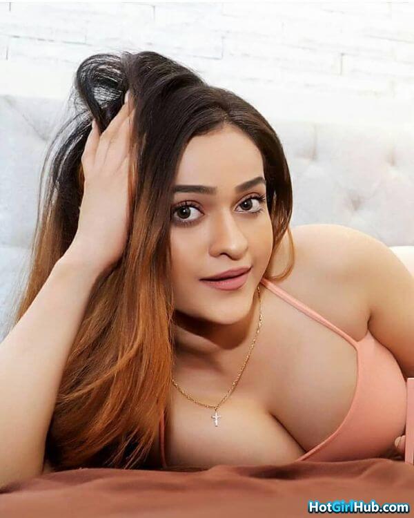 Cute Indian College Girls With Huge Boobs 9 1