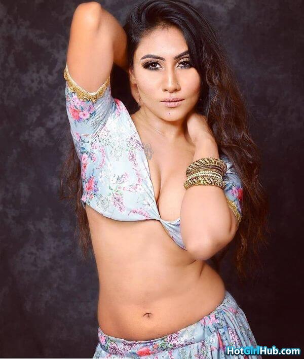 Cute Indian Girls Showing Big Boobs 12