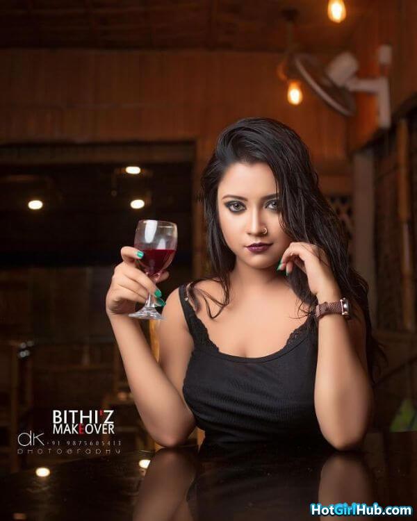 Cute Indian Girls With Big Boobs Taking Selfie 12