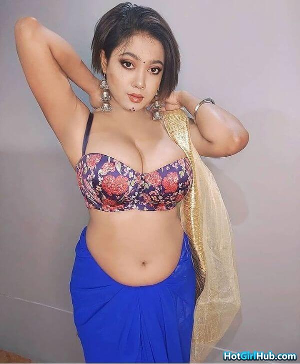 Cute Indian Girls With Big Boobs Taking Selfie 2