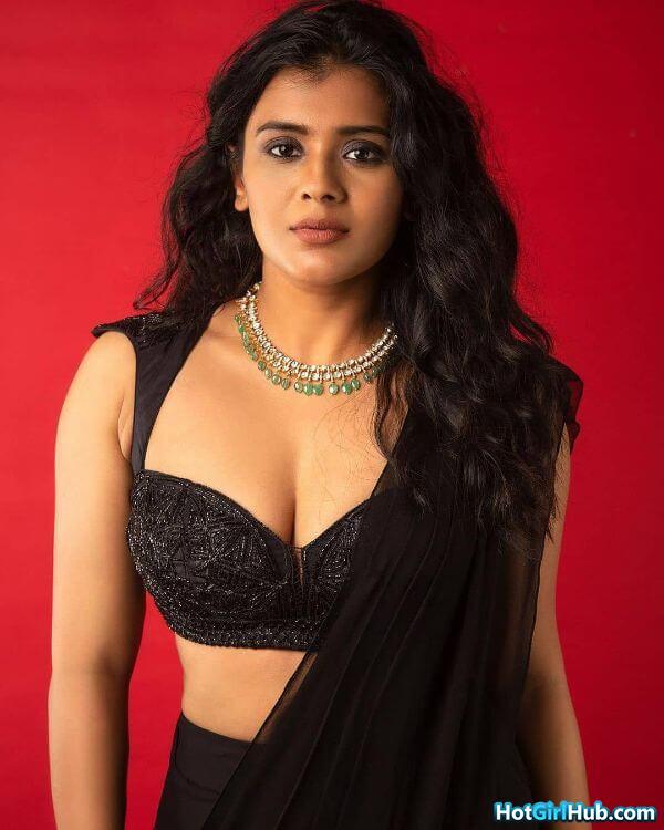 Hot Indian Teen Girls Showing Big Tits 14