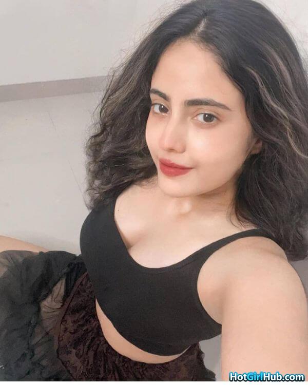 Sexy Big Tits Indian Girls 8