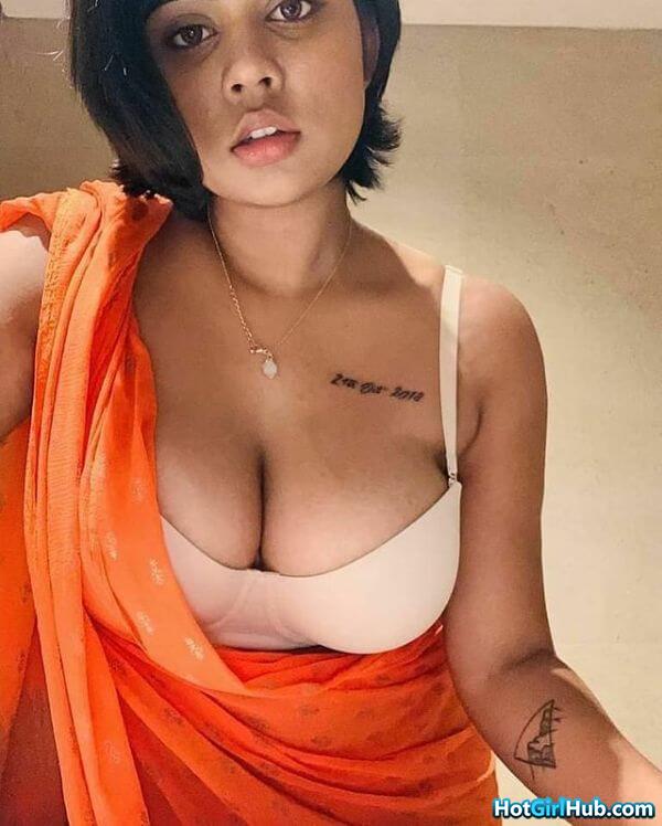 Sexy Desi Indian Girls Showing Big Tits 10