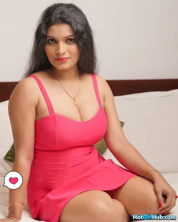 Sexy Indian Desi Girls With Big Boobs 13