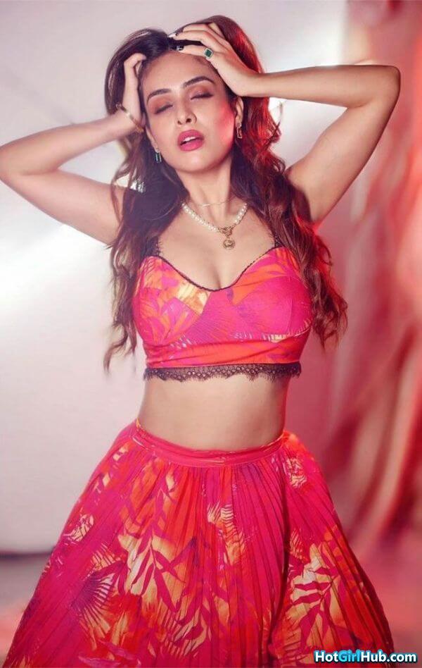 Sexy Neha Malik Hot Indian Actress Pics 11