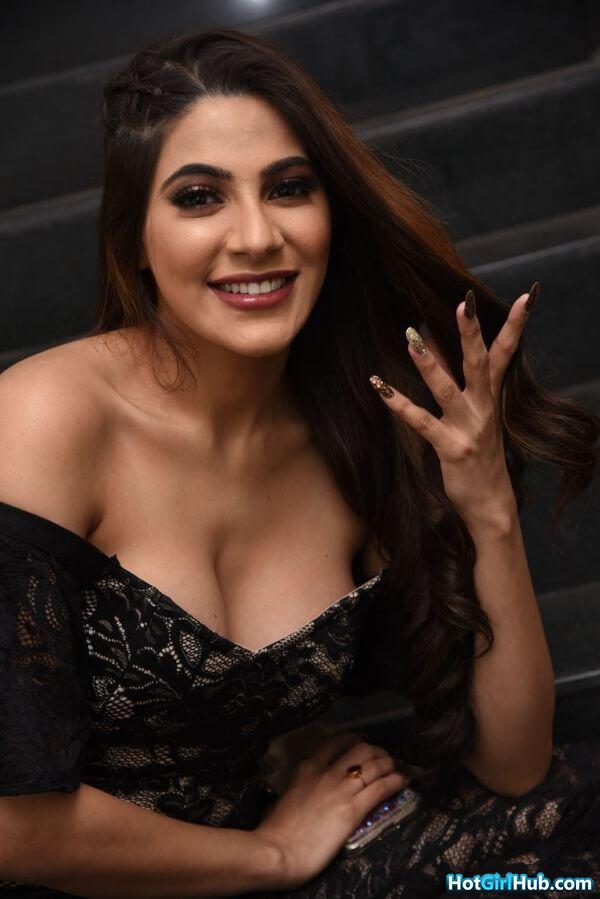 Sexy Nikki Tamboli Hot Indian Television Actress Pics 3
