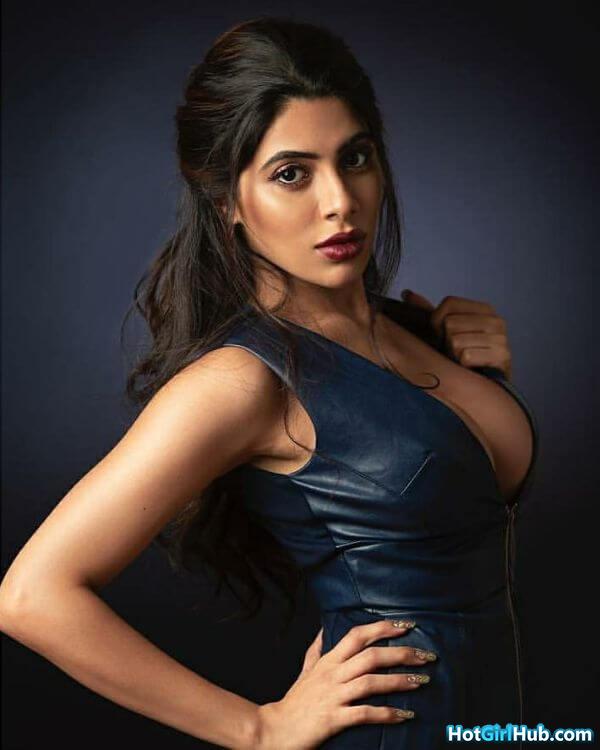 Sexy Nikki Tamboli Hot Indian Television Actress Pics 7