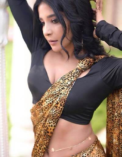 Sexy Sakshi Agarwal Hot Tamil Actress Pics 1
