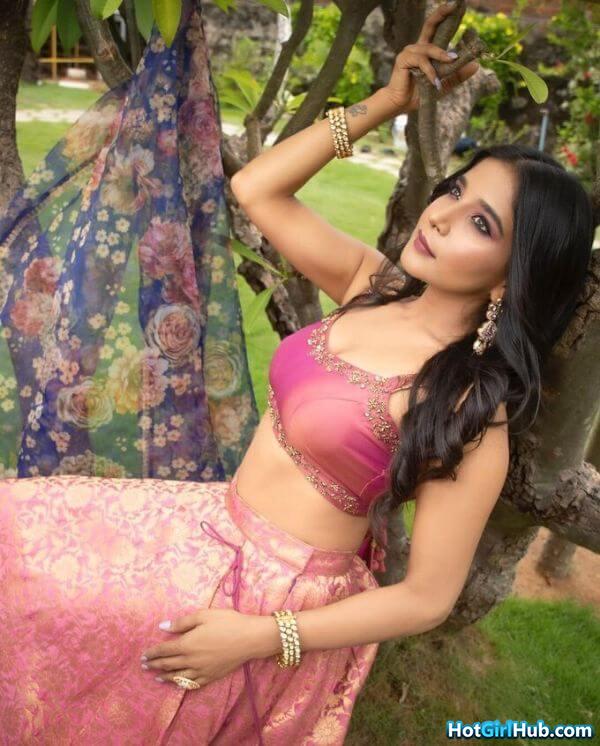 Sexy Sakshi Agarwal Hot Tamil Actress Pics 13