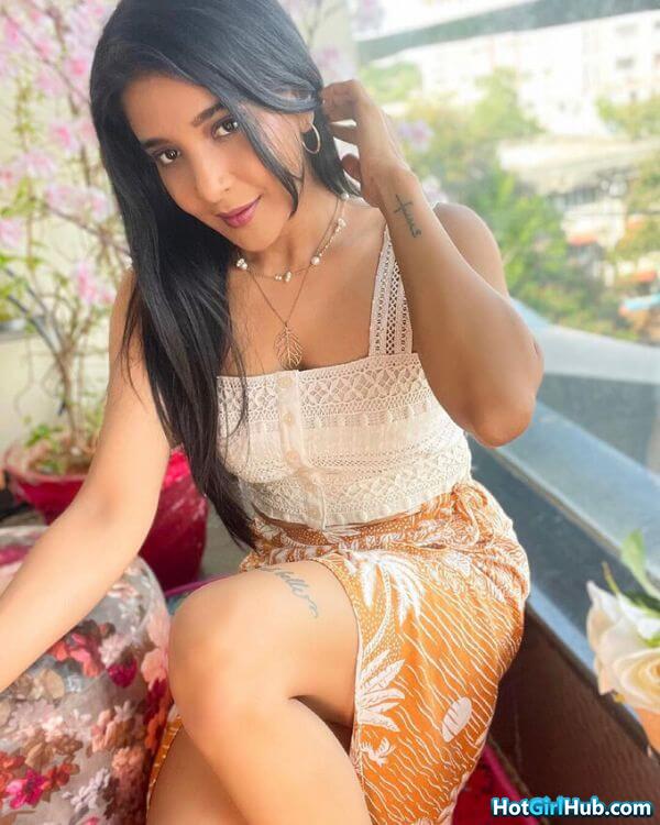 Sexy Sakshi Agarwal Hot Tamil Actress Pics 8