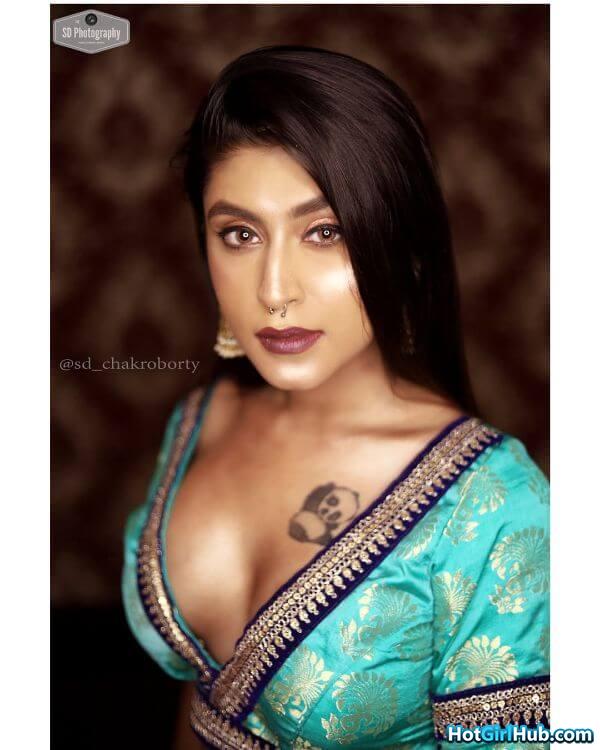 Busty Desi Indian Girls Showing Big Tits 7