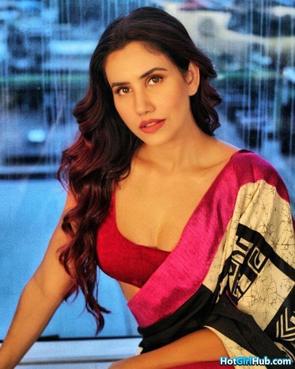 Cute Desi Indian Girls Showing Big Tits 4