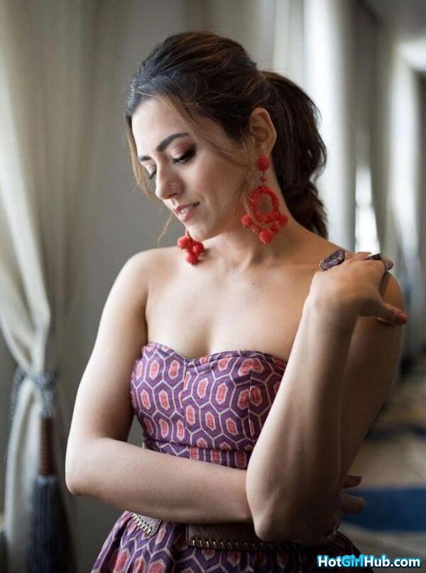 Sexy Ridhi Dogra Hot Indian Television Actress Pics 3