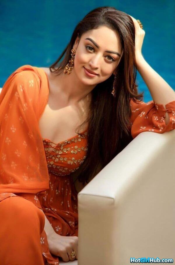 Sexy Sandeepa Dhar Hot Bollywood Actress Pics 3