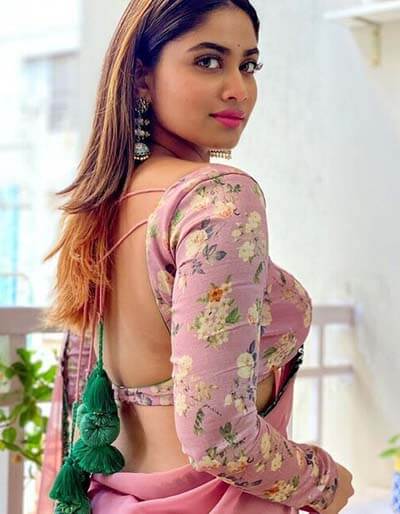 Sexy Shivani Narayanan Hot Tamil Actress Pics 1