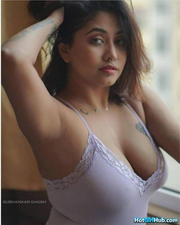 Cute Indian Teen Girls Showing Big Boobs 9