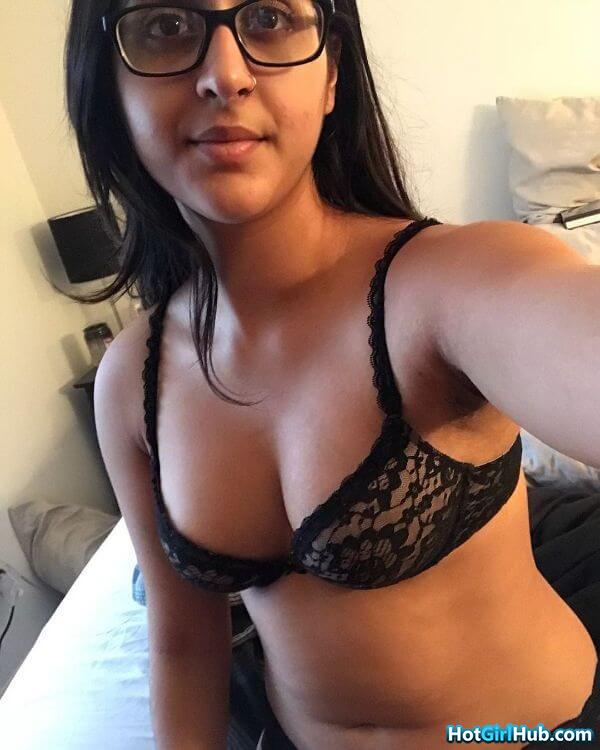Hot Busty Indian Girls Showing Big Boobs 11