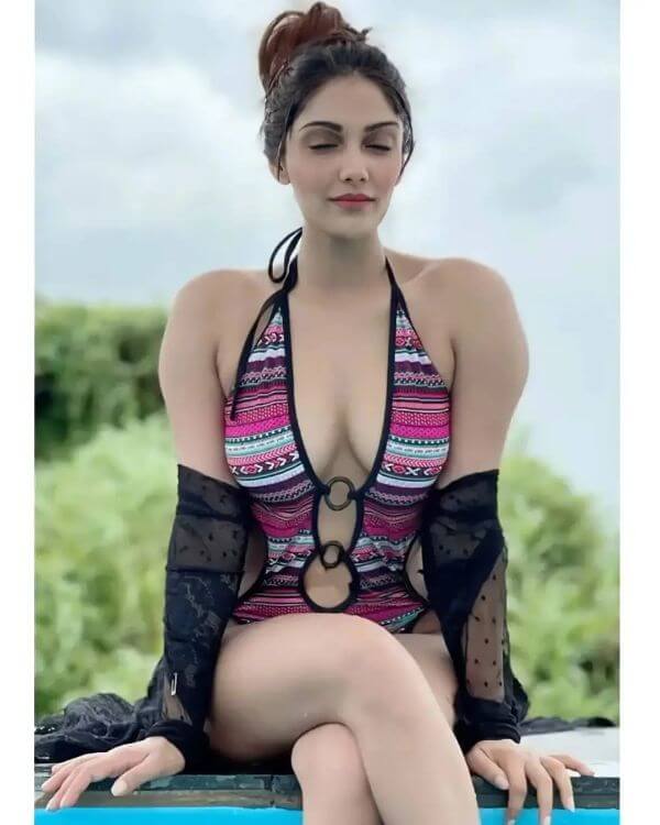 Sexy Desi Girls Showing Big Tits 3