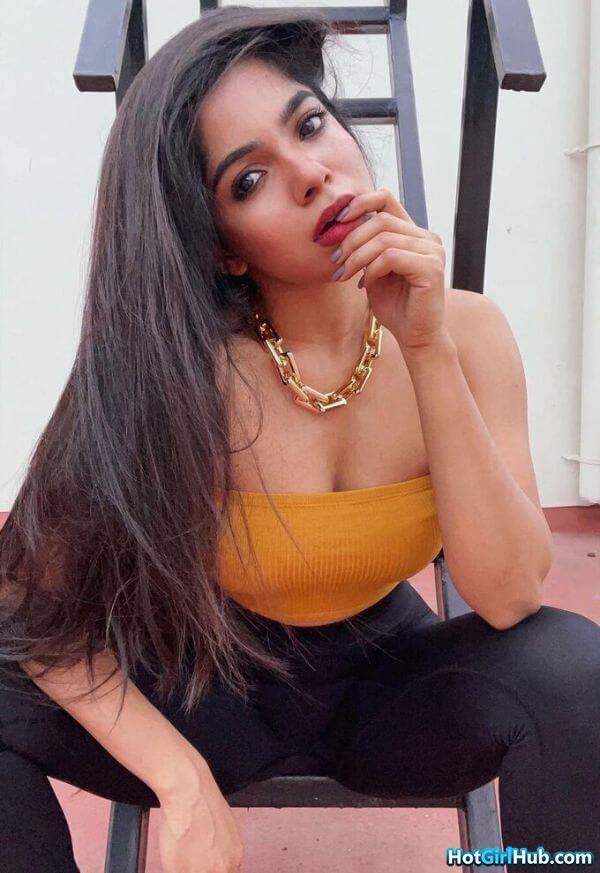 Sexy Divyabharathi Hot Tamil Actress Pics 15