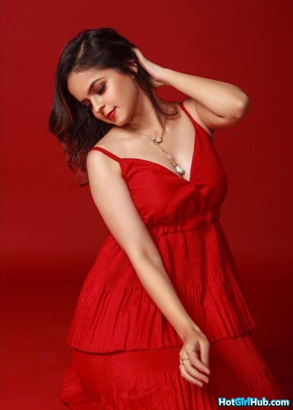 Sexy Palak Sidhwani Hot Indian Television Actress Pics 15