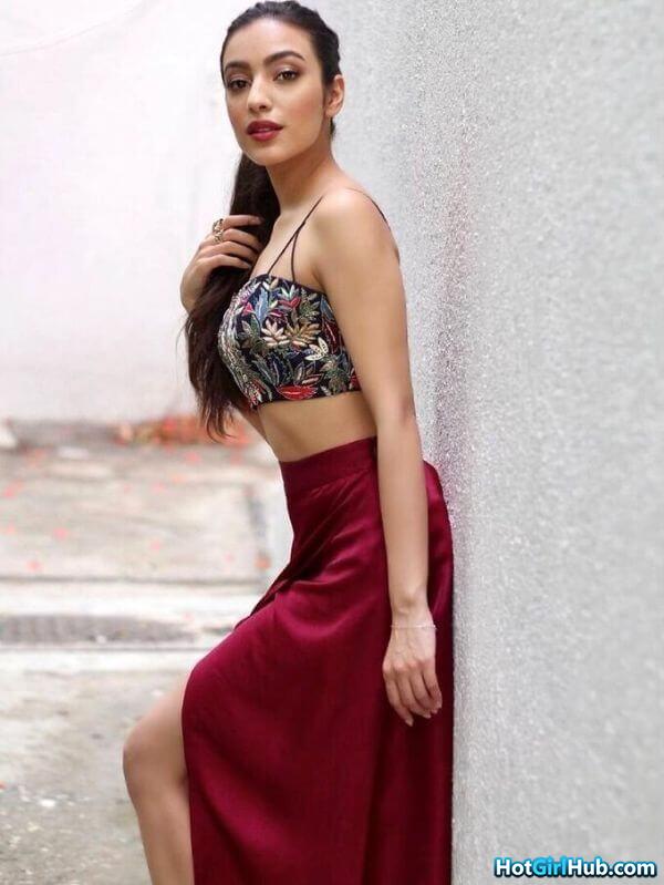 Sexy Sahher Bambba Hot Bollywood Actress Pics 9