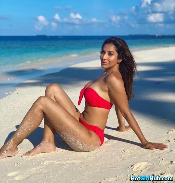Sexy Sophie Choudry Hot Bollywood Actress Pics 14