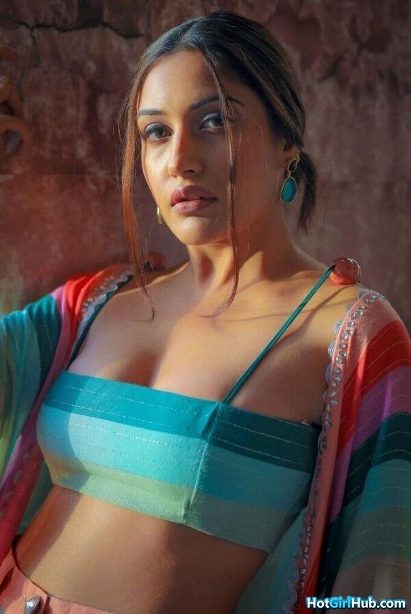 Sexy Surbhi Chandna Hot Indian Television Actress Pics 3