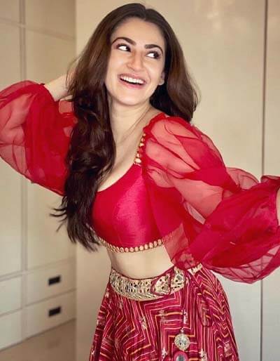 Sexy Shivaleeka Oberoi ​hot Indian Actress Pics 1
