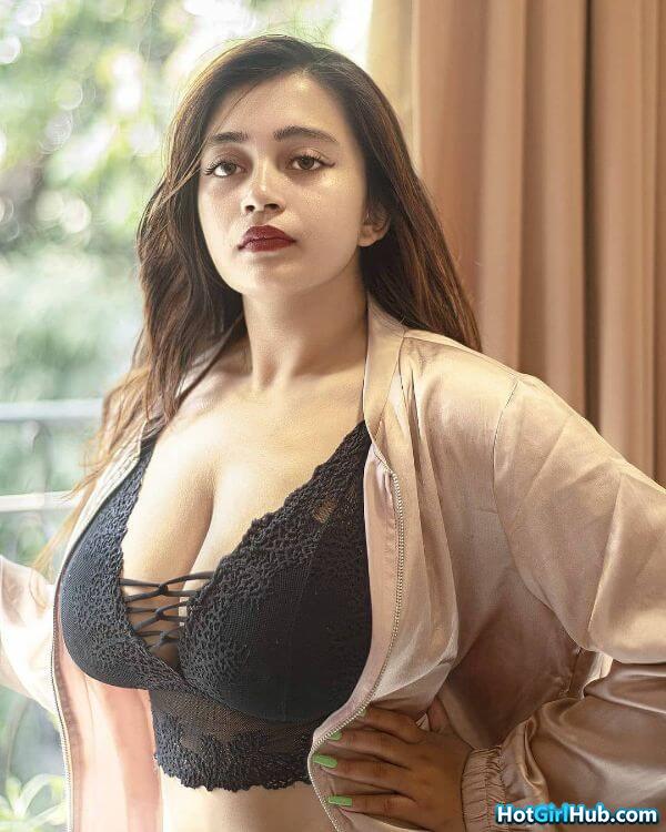 Sexy Indian Girls With Huge Boobs 6