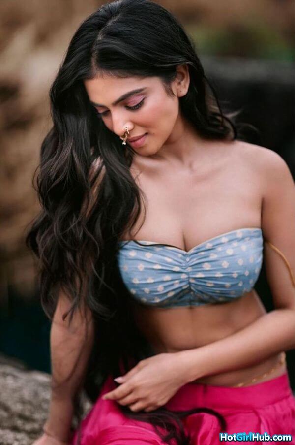 Sexy Malavika Mohanan ​hot Indian Actress Pics 12
