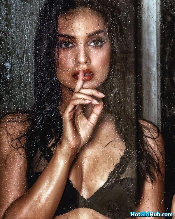 Sexy Divya Agarwal ​hot Indian Television Actress Pics 8