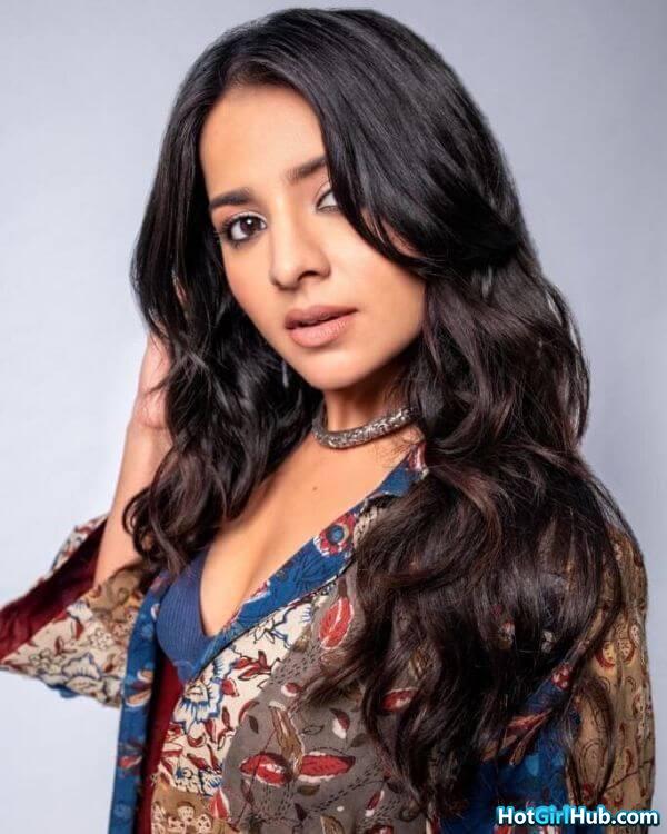 Sexy Mahima Makwana ​hot Hindi Television Actress Pics 13