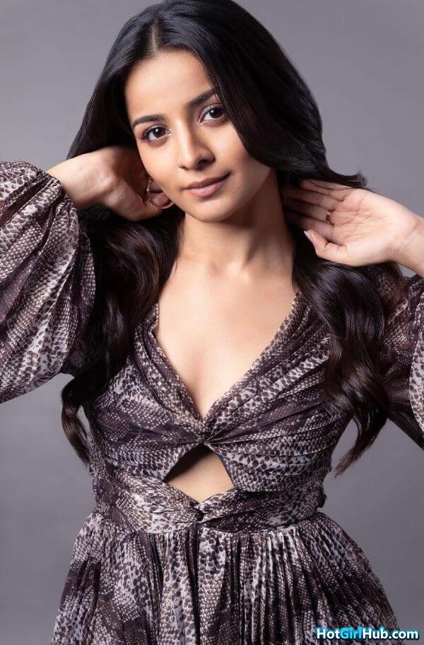 Sexy Mahima Makwana ​hot Hindi Television Actress Pics 5
