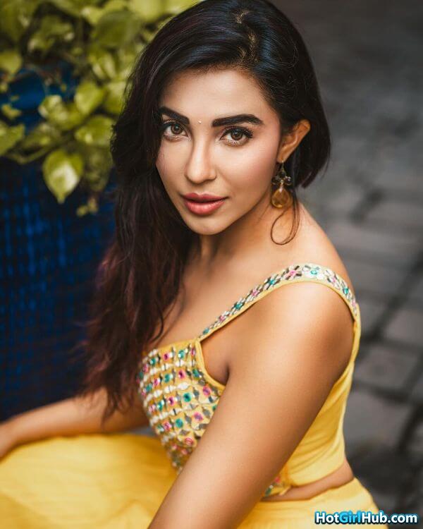 Sexy Parvati Nair ​hot South Indian Film Actress Pics 12